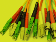 Framtidig utviklingsutvikling av forhåndsavsluttet fiber.