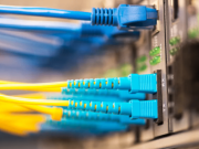 Kva som er det vanligst brukte optiske vindauget for fiberoptisk paneler